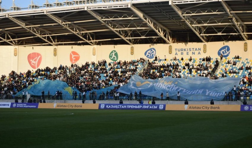 7 ТЫСЯЧ ЧЕЛОВЕК ПОДДЕРЖАЛИ РЕФЕРЕНДУМ НА СТАДИОНЕ В ТУРКЕСТАНЕ