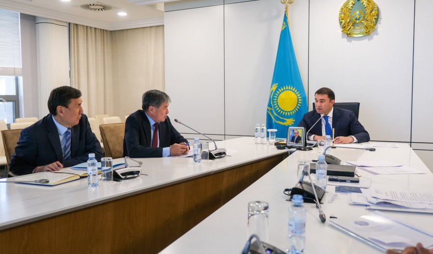 ТҮРКІСТАН ОБЛЫСЫНДА ЕҢБЕК ҚАТЫНАСТАРЫН ЗАҢДАСТЫРУ ЖӘНЕ КЕДЕЙЛІКТІ ТӨМЕНДЕТУ ШАРАЛАРЫ КҮШЕЙТІЛДІ