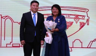 ТҮРКІСТАНДА МӘДЕНИЕТ ЖӘНЕ ӨНЕР ҚЫЗМЕТКЕРЛЕРІ МАРАПАТТАЛДЫ