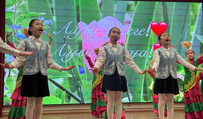 ШЫМКЕНТТІҢ ЖАС ӨНЕРПАЗДАРЫ АЛҒЫС АЙТУ КҮНІН ЕРЕКШЕ АТАП ӨТТІ
