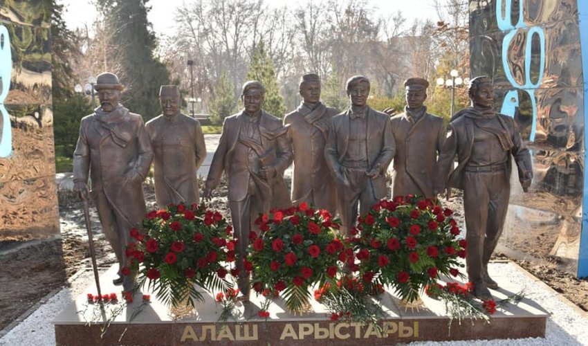 «АЛАШ АРЫСТАРЫ» ЕСКЕРТКІШІНІҢ АШЫЛУ РӘСІМІ ӨТТІ