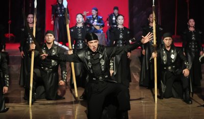 ШЫМКЕНТТЕ «ҚАЛЫҢ ЕЛІМ, ҚАЗАҒЫМ…» ПОЭТИКАЛЫҚ ТОЛҒАУЫНЫҢ ПРЕМЬЕРАСЫ ӨТТІ