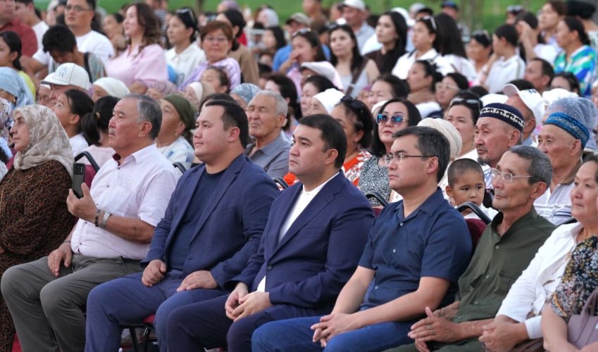 ТҮРКІСТАНДА «ШӘМШІ ӘНДЕРІ» ӨНЕР ФЕСТИВАЛІ БАСТАЛДЫ