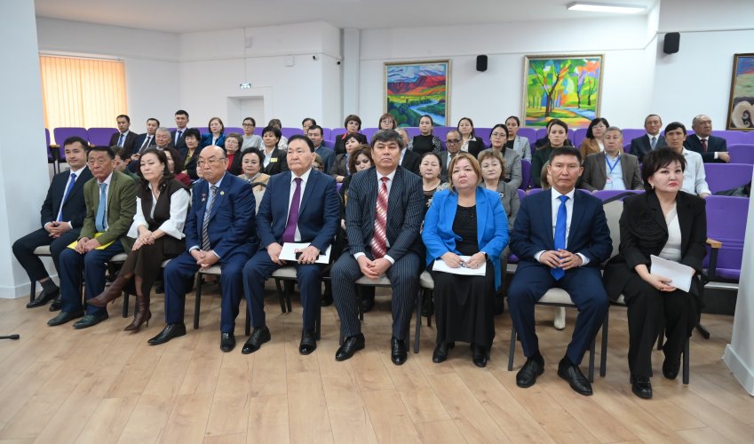 ҒЫЛЫМ МЕН АДАМ КАПИТАЛЫ – ЖАҢА КОНСТИТУЦИЯНЫҢ ӨЗЕГІ