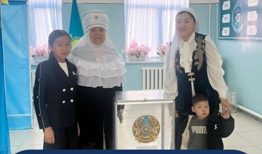 ТУРКЕСТАН: В КЕНТАУ ПОБЕДИТЕЛЬНИЦА КОНКУРСА "ЛУЧШАЯ НЕВЕСТА– 2025 " ДИНАРА ОРАЛОВА ВМЕСТЕ С СЕМЬЕЙ СДЕЛАЛА СВОЙ ВЫБОР