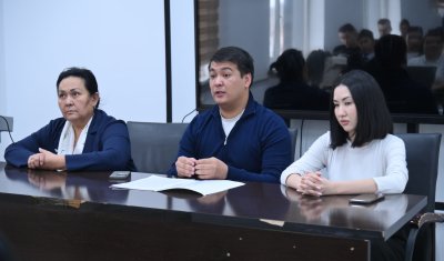 Индустрия және тамақтану колледжінде жаңа Конституция жобасы талқыланды