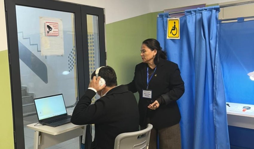 РЕФЕРЕНДУМ: МҮМКІНДІГІ ШЕКТЕУЛІ ДАУЫС БЕРУШІЛЕРГЕ ЖАСАЛҒАН ЖАҒДАЙ ТЕКСЕРІЛДІ