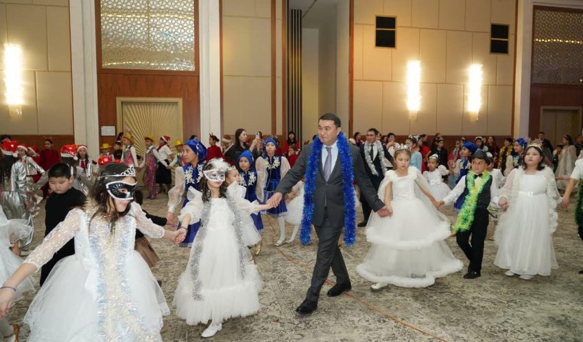 В ТУРКЕСТАНЕ ПРОШЛА ПРЕЗИДЕНТСКАЯ НОВОГОДНЯЯ ЕЛКА