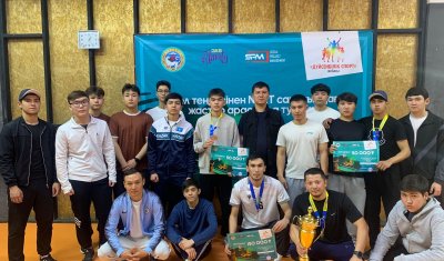 Базар жастары арасынан үздік теннисшілер анықталды