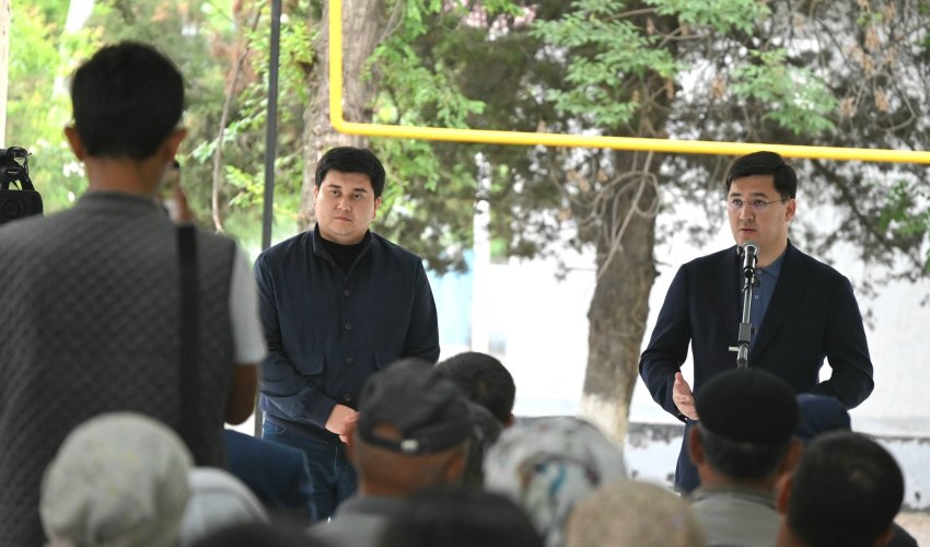 ЖЕТІСАЙ АУДАНЫНДА ХАЛЫҚ ПІКІРІНЕ БАСЫМДЫҚ БЕРІЛУДЕ
