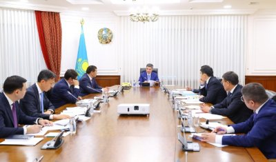 Бектенов атом өнеркәсібін дамыту мәселелері бойынша кеңес өткізді