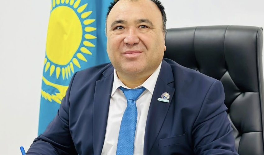 АШЫҚ САЯСАТТЫҢ ЖАҢА КЕЗЕҢІ