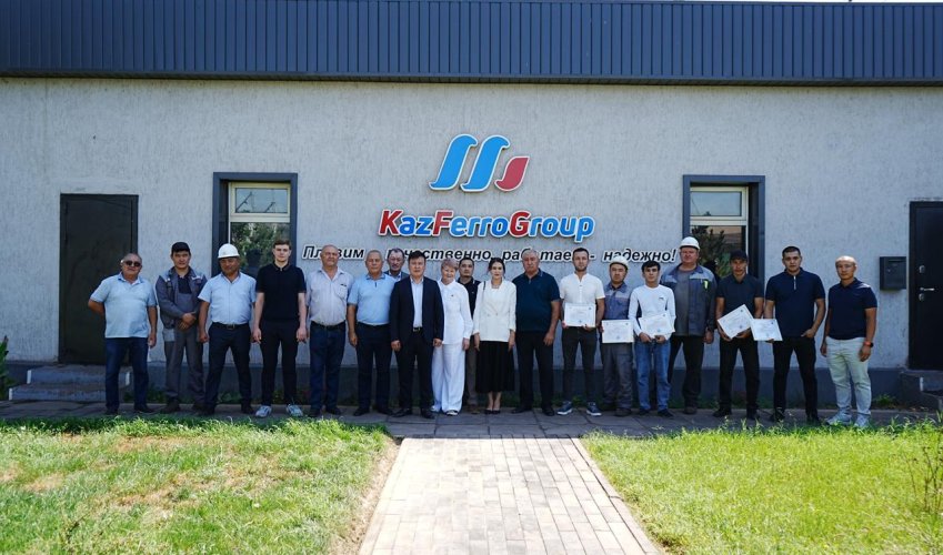 Шымкент қалалық Қазақстан халқы Ассамблеясы мүшелері «KazFerroGroup» кәсіпорнының еңбек ұжымымен кездесті