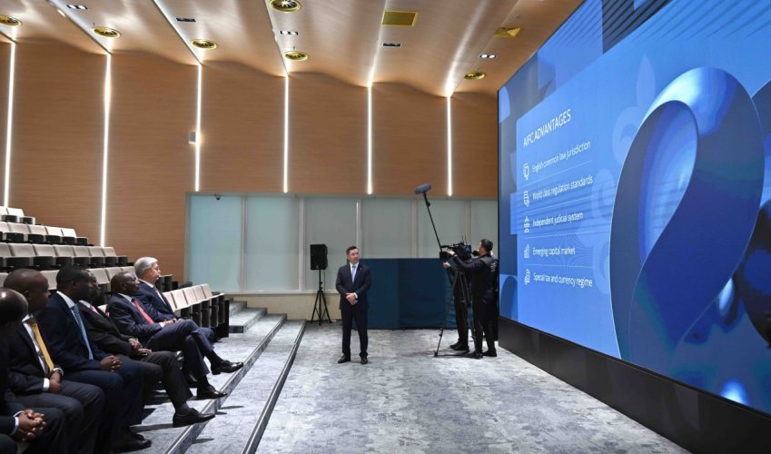 Қазақстан мен Кения президенттері «Астана» халықаралық қаржы орталығына барды