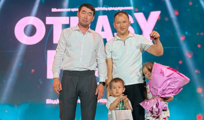 ҚАЛА КҮНІНЕ ОРАЙ ТҰРҒЫНДАРҒА ПӘТЕР КІЛТТЕРІ ТАБЫСТАЛДЫ