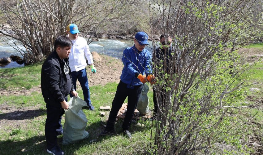 ТӨЛЕБИДЕ  ТАЗА ҚАЗАҚСТАН  АЯСЫНДА 18 ШАҚЫРЫМ ӨЗЕН ЖАҒАЛАУЫ ТАЗАЛАНДЫ