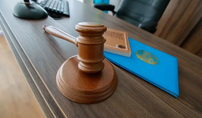 Верховный Суд не отменял запрет на ношение платков в школах
