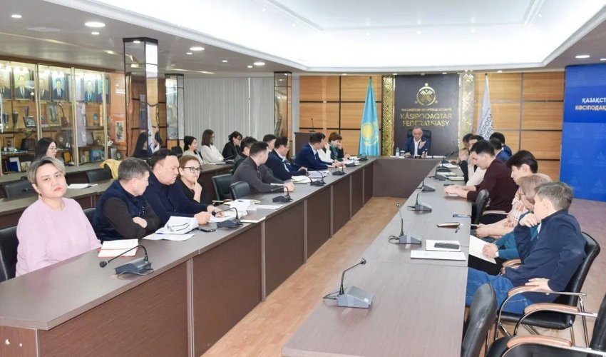 ҚРКФ ТӨРАҒАСЫ: «ЖАҢА КОНСТИТУЦИЯ – АДАМ ҚҰНДЫЛЫҒЫ ЖҮЙЕДЕН ЖОҒАРЫ ТҰРАТЫН ЗАҢ»