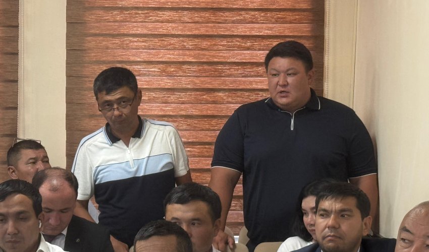 Қазығұрт ауданында Түркістан облысы кәсіпкерлер палатасының ұйымдастыруымен Өңірлік кеңестің көшпелі қабылдау отырысы өтті.