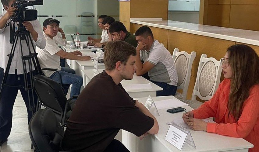 ЖИТЕЛЯМ ОКАЗАЛИ БЕСПЛАТНУЮ ЮРИДИЧЕСКУЮ ПОМОЩЬ