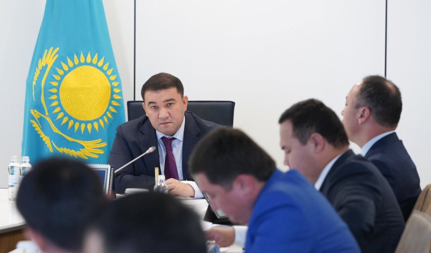 ТҮРКІСТАН ОБЛЫСЫНДА ИНВЕСТИЦИЯЛЫҚ ЖОБАЛАРДЫ ІСКЕ АСЫРУ БАРЫСЫ ТАЛҚЫЛАНДЫ