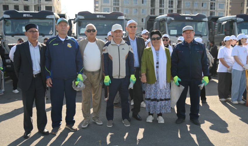 Шымкент: в Абайском районе прошла акция «Таза Казахстан»