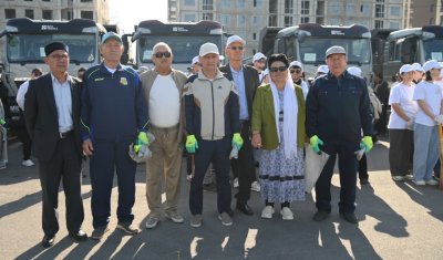 Шымкент: в Абайском районе прошла акция «Таза Казахстан»