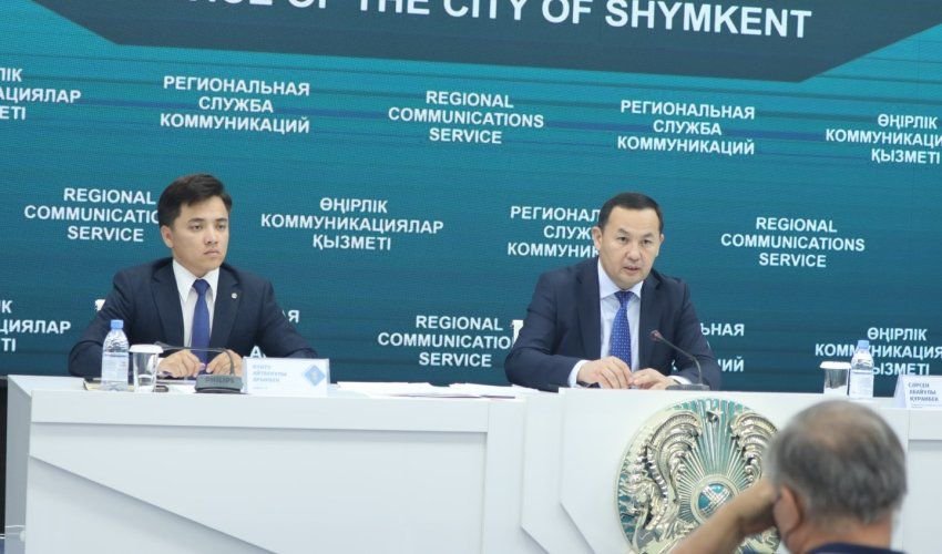 В ТУРАНСКОМ РАЙОНЕ ОБНОВЛЯЮТ ЭЛЕКТРОСЕТИ